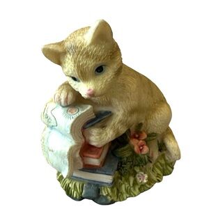 Collectible Reading Cat Resin Figurine Enesco Calico Kittens